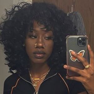 Meet your Posher, Paige